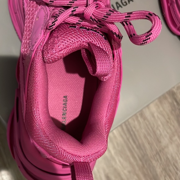 Authentic Balenciaga Triple S Chunky Sneaker - Picture 6 of 6